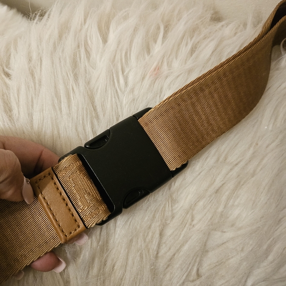 MCM Black and White Bag Crossbody - Picture 7 of 10